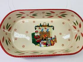 9731855 Temptations By Tara 4 Quart Baking Dish Old World Festive Red Poinsettia Christmas