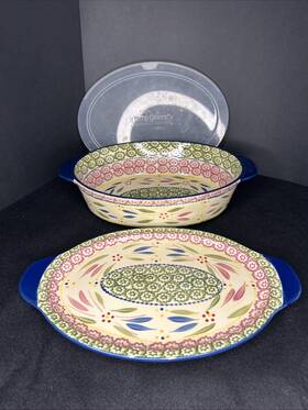 Kfi-xmg-751091 Temptations Old World 2.5 Quart Oval Casserole Dish With Trivet And Plastic Cover