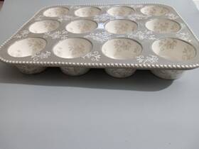 Ppp-sq-297792 Temptations By Tara Ceramic Bakeware 12 Muffins Floral Lace Grey Hard To Find