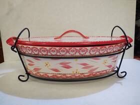 Ppp-sq-952432 Temptations Old World Red Oval Baker With Lid And Stand 3.0 Qt