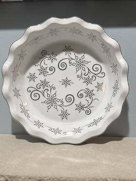 Sw914599 Temptations Inch Winter White/silver Snow Flakes Fluted Pie/quiche Dish Euc Sw914599 Temptations Inch Winter White/silver Snow Flakes Fluted Pie/quiche Dish Euc