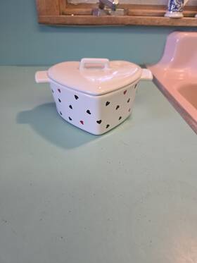 The Cellar 766390601691 Heart Stoneware Cocotte With Lid