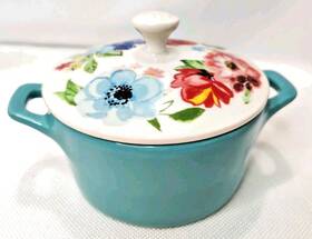 The Pioneer Woman 085081517746 Blooming Bouquet Mini Casserole Dish Turquoise Blue Floral Lid