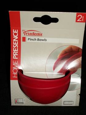 Trudeau 063562591034 Home Presence 2 Red Silicone Pinch Bowls Heat Resistant Cooking Baking Trudeau 063562591034 Home Presence 2 Red Silicone Pinch Bowls Heat Resistant Cooking Baking