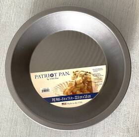 Usa Pans 854776005147 Patriot Pie Pan 9 Inch X 1-1/2 By Non-stick Aluminized Steel Wave Design Usa Pans 854776005147 Patriot Pie Pan 9 Inch X 1-1/2 By Non-stick Aluminized Steel Wave Design