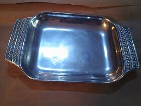 070024192 Wilton Armetale Flutes And Pearls Toaster Oven Tray 10 Inch X6 X1 070024192 Wilton Armetale Flutes And Pearls Toaster Oven Tray 10 Inch X6 X1
