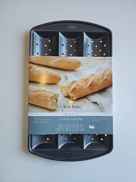 Wilton 070896165008 Ultra Bake Pro 3 Cavity Non-stick Carbon Steel Baguette Baking Tray 15x10
