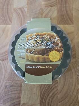 Wilton 070896257789 6 Piece Indulgence Professional Bakeware 37/8 Inch 3/4 Round Tart Set Nwt