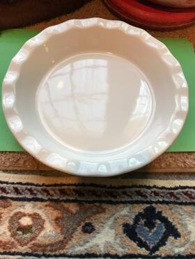 Wilton 070896528933 Indulgence Professional Stoneware Scalloped 9 Inch Pie Dish Microwave Safe