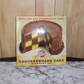 Wilton 070896567147 Nwt Vintage Checkerboard Cake Bakeware Set