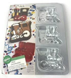 Wilton 070896593320 Mini Locomotive Cake Muffin Jello Pan In Package 1993 6 Mold Wilton 070896593320 Mini Locomotive Cake Muffin Jello Pan In Package 1993 6 Mold