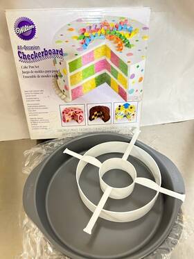 Wilton 070896599612 All-occasion Checkerboard Cake Pan Set Non-stick With Complete Instructions