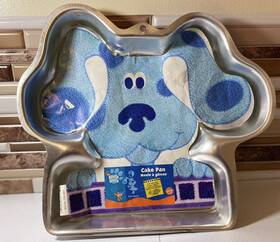 2105-3064 Wilton 070896891334 Blues Clues Dog Puppy Party Cake Pan