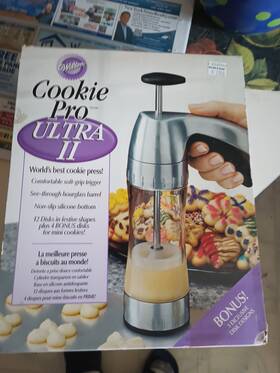 2104-4018 Wilton Cookie Pro Ultra Ii Press Complete Set
