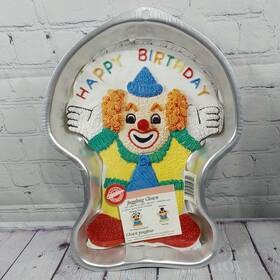 2105-1013 Wilton Juggling Clown Aluminum Cake Pan 2105-570 Retired 2000 2105-1013 Wilton Juggling Clown Aluminum Cake Pan 2105-570 Retired 2000