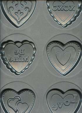 2105-1068 Wilton 6-1 Hearts Cookie #2105-1068 6 Different Candy Designs - Non-stick 2105-1068 Wilton 6-1 Hearts Cookie #2105-1068 6 Different Candy Designs - Non-stick