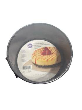 2105-3240 Wilton New Nonstick Springform Cake Cheesecake Quiche Pan 6 Inch X 2-3/4 2105-3240 Wilton New Nonstick Springform Cake Cheesecake Quiche Pan 6 Inch X 2-3/4