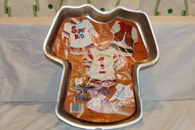 502-5617 Wilton #502-5617 Vintage 1979 T Shirt Jersey Party Cake Pan With Paper Insert 502-5617 Wilton #502-5617 Vintage 1979 T Shirt Jersey Party Cake Pan With Paper Insert
