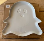 Le Creuset Stoneware Ghost Platter 14 In 36 Cm Vapeur Grey Gray. Fixed Price $99.99.