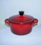 Le Creuset Stoneware Cerise Ombre 22 Oz Round Covered Mini Cocotte Oven. Fixed Price $60.00.