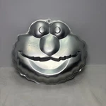Vintage 2002 Wilton Novelty Cake Pan Elmo- Sesame Street. Fixed Price $9.99.