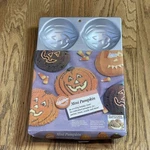 Wilton 6 Mini Pumpkins Pan Mold Halloween New (2105-1499)(1989) Vintage. Fixed Price $8.89.