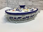 Temptations Ovenware Tara Large Oval Casserole Cover White Wire Carrier Rare 8. Fixed Price $37.99.