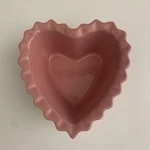 Chantal Ramekin Pink Fluted Edge Heart Shaped Cup Bakeware (93-HBR11). Fixed Price $12.00.