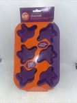Wilton Silicone Mold Ghosts 6 Cavity Purple Baking Pan, Cupcake RET'D#2105-4877. Fixed Price $11.00.
