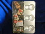 New Wilton Snowman Cookie Treat Pan, 6 Cavity, 2105-8107. Fixed Price $15.99.