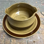 Vnt Genuine Ekco Eterna Canoe Stoneware #1102 Gravy Boat & Dish Made Japan. Fixed Price $27.99.