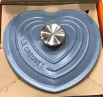 Le Creuset D'amour Mineral Blue Cocotte 20 Cast Iron Enamel Pot 1.9L New. Fixed Price $433.00.
