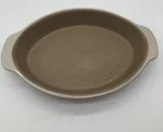 The Pampered Chef Discontinued Oval Baker Family Heritage Stoneware #060303. Fixed Price $14.00.
