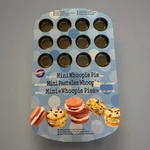 Wilton Mini Whoopie Muffin Top Pan 24 Cavity Nonstick 2105-0478 Bakeware. Fixed Price $20.33.