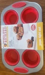 Philippe Richard 6 Cup Silicone Muffin Pan. Fixed Price $15.00.