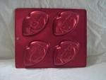 Wilton 4 Mini Dora The Explorer Fun Shape Cake Treat Pan Lips Kiss 2105-6301. Fixed Price $11.25.