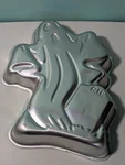 Ghost Rip Aluminum Cake Pan Baking Mold #502-2499 Vintage 1982 Wilton Halloween. Fixed Price $13.99.