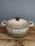Creuset Cocotte Ronde Signature Double-handed Pot Nutmeg 22CM Cooking Utensil. Fixed Price $331.55.