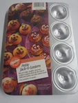 New Wilton Petite Jack-o-lantern Mini Halloween Cake / Brownie Mold 2105-8462. Fixed Price $14.00.
