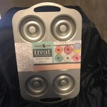 Nordic Ware Nonstick Pan New! 12" X 8.5" Makes 6 Donuts. Fixed Price $13.99.