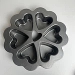 Nordic Ware Mini Heart Baking Pan Heavy Duty. Fixed Price $15.00.
