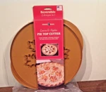 Nordic Ware 04020 Apple & Fall Leaves Double Sided Pie Top Cutter Decorator New. Fixed Price $9.95.