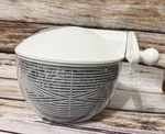 Avanti Salad Spinner W/ Push Break 2.5L - Serving Bowl Lettuce Dryer. Fixed Price $25.75.