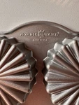 Nordic Ware Ruffled Medallion Cakelet Bake Pan 6 Cakes Cast Aluminum. Fixed Price $23.99.