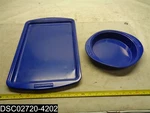 Used: 2 Piece-silverstone Ceramic Bakeware Ocean Blue Baking Sheet & 8" Pan. Fixed Price $19.73.