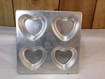 Vintage 1990 Wilton Aluminum Heart Shaped Cavity Tart Cake Pan Mold #2105-9429. Fixed Price $7.19.