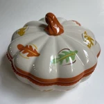 Temptations By Tara Old World Autumn Harvest 6" Pumpkin Candy Dish Bowl Lid. Fixed Price $12.95.