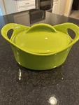 Rachael Ray 2 Quart Oval Casserole Baking Dish Green Stoneware Kitchen Food Home. Fixed Price $18.94.