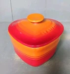 Le Creuset Stoneware Heart Shaped Ramekin With Lid Red Orange Ombre 0812 Ceramic. Fixed Price $28.00.