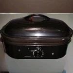 Oster Roaster Oven W/ Self-basting Lid Qt Black (CKSTRS18-BHD) Tested. Fixed Price $45.00.
